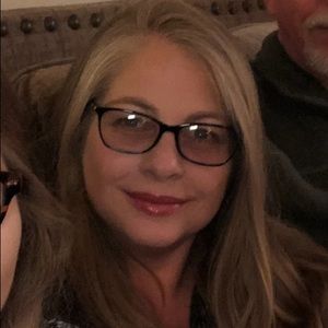 Meet your Posher, Molly